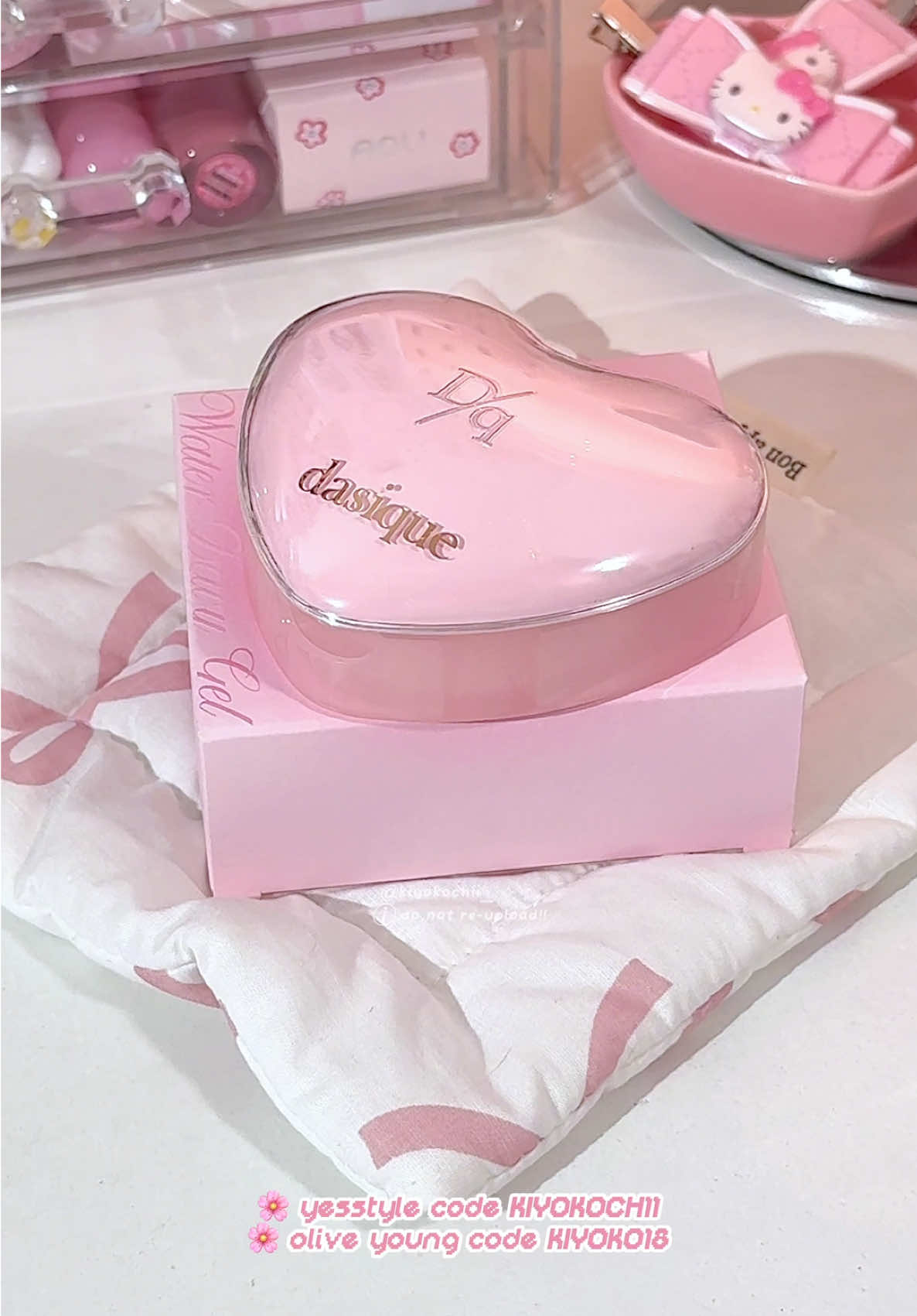 Unboxing @Dasique Global Water Dewy Gel Cushion (Heart Edition) 🎀🩰🌸🌷 💗 discount codes:  Olive Young Global app: code 𝐊𝐈𝐘𝐎𝐊𝐎𝟏𝟖 Yesstyle app: code 𝐊𝐈𝐘𝐎𝐊𝐎𝐂𝐇𝟏𝟏 Flower Knows: code 𝐊𝐈𝐘𝐎𝐊𝐎𝟏𝟖 follow me on: 🌸 Youtube & IG: @kiyokochii_  ⓘ do not re-upload!! #dasique #dasiquewaterdewygelcushion #waterdewygelcushion #heartcushion #cutemakeup #pinkmakeup #cushion #foundationcushion #kbeauty #koreanmakeup #makeup #unboxing #fypシ #fyp #foryoupage #koreancushion #kawaii #kawaiiaesthetic #kawaiigirl #pinterestinspired #shojo 