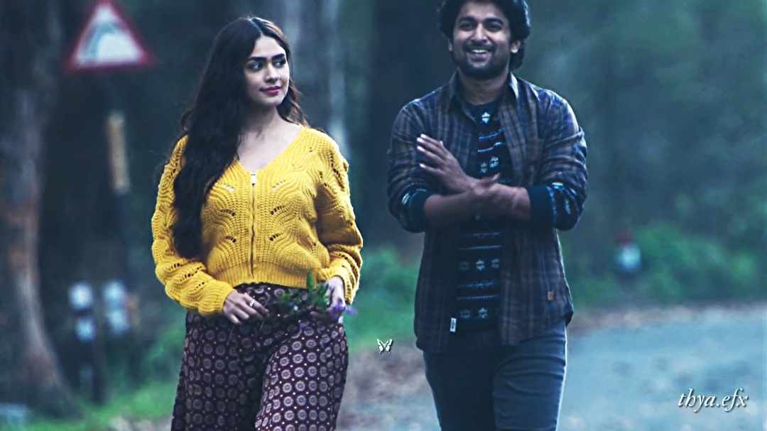 nee naan maatum vaazhgindra ulagam pothum<3 ac : @♫  sp : manic.efx_ + scenesbykbs  #hinanna #hinannamovie #iravaganee #mrunal #mrunalthakur #naturalstarnani #nani #tamilsongs #tamilmovie #tamiltiktok #tamiledits #tamil #fyp 