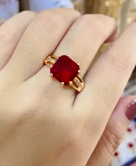 CINCIN EMAS WANITA BATU GIOK MERAH DELIMA LAPIS EMAS 24K. Ready Stock✅ Size 6-7-8✅ Harga Mulai dari 20k✅ #cincin #titaniumjewelry #xupingjewelry #perhiasantitanium #batugiok #perhiasantitanium #perhiasanemas #perhiasantitanium #onlineshopping #fyp 