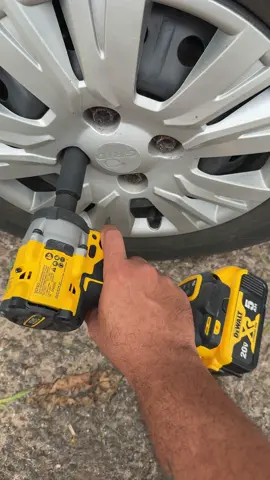 DCF922  Essa e bruta #dewalt #dewalttools #ferramentas 