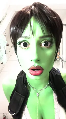 bzzzbzbzbbzzzzz shgdgeehzz #alien#halloween#costume