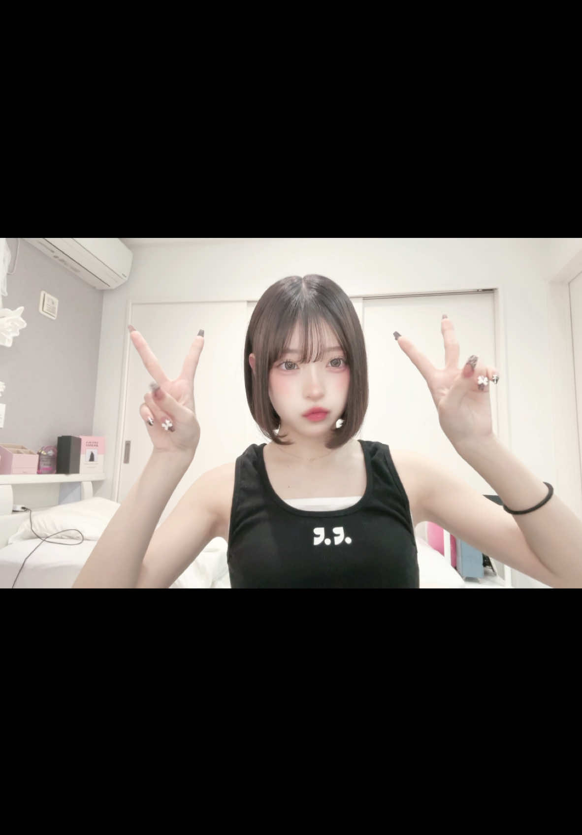 内巻きしたにょー韓国でバズってる曲で🤚🏿