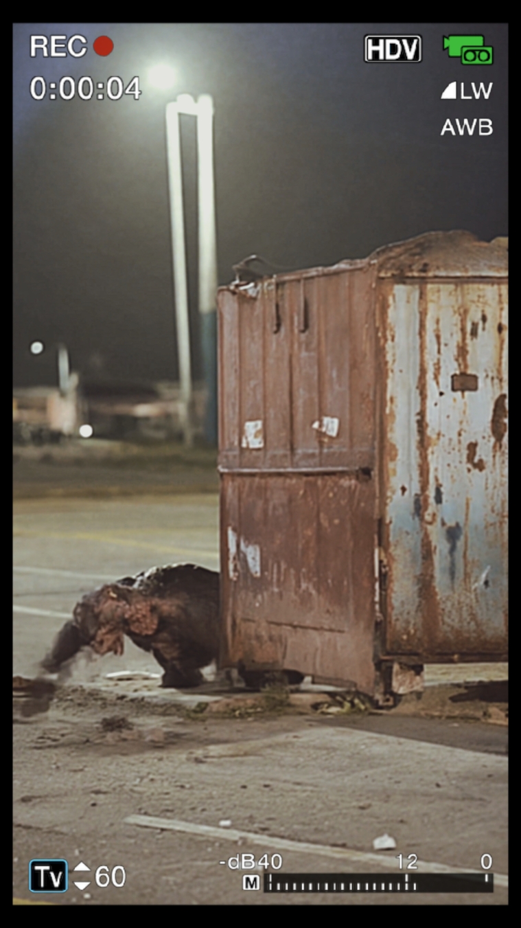 ITS COMING AT YOU #horrortok #crawler #nightmare #foundfootage #monstersighting #aiart 