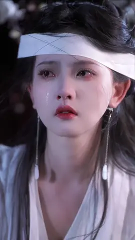 Nước mắt mĩ nhân làm ta đau lòng 😭 #douyin #cotrang #hanphuc #videos #xuhuong 