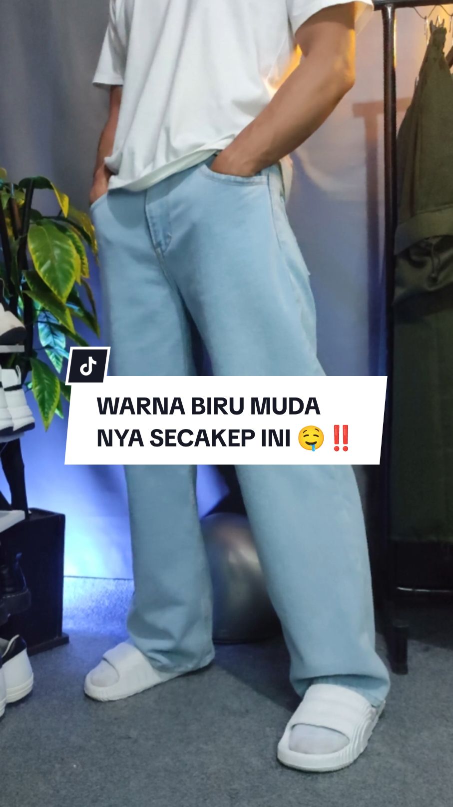 warna biru muda nya secapek ini 🤩, harganyamurah banhet cek keranjang kuning nya !!! #celanamurah #celanapria #celanapanjang #celanajeans #loosejeans 