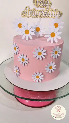 #CapCut Bolo topo margaridas #confeitaria #domingoproductivo 