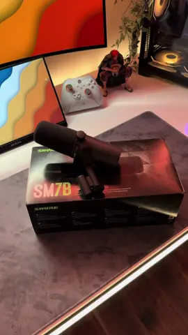 New Mic Shure SM7b✨ . . . #setup #mic #pc #fyp #بيسي #gaming #مايك #sm7b @shure  #tech 