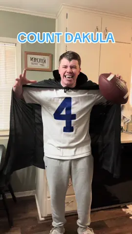 Best NFL Halloween costume?🤣🧛‍♂️🏈 #nfl #football #cowboys #dakprescott #halloween #costume 