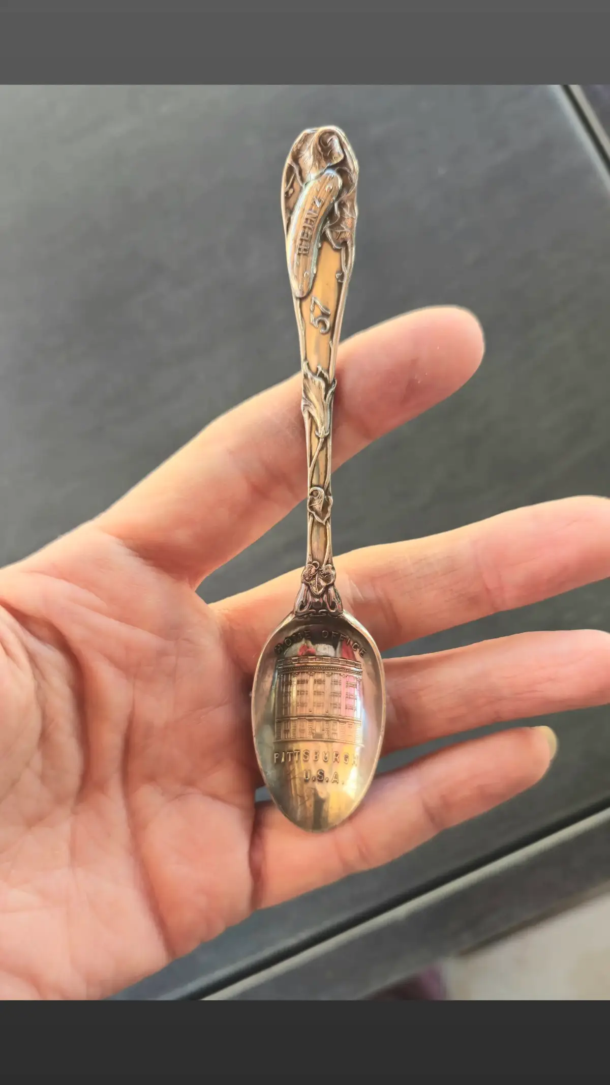 This is a first... found this Heinz 57 pickle advertising spoon in my stash! Who needs a pickle spoon ring in their life??? 🤣😂🤣