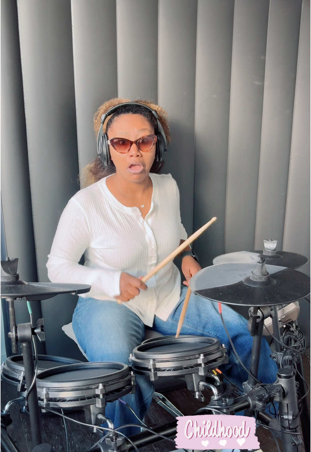 #Dr.Leli_lensamo #sadig #leliyoutubechannel #lijinet #childhoodmemories #ethiopian_tik_tok #eritriantiktok #sudanese_tiktok #firstethiopianfemaledrummer #ethiojazz #livemusicinaddis #childhoodmemories #lijinetbyleli #sadigalichallange #lijinetchallengbyleli 