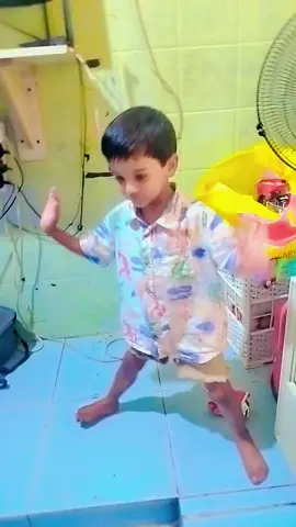#babycalmdown #lovefamily🌹🤍 #enjoylife #lifeofuaedubai #osmanahmed#familia #dancing #funnyvideos #fyp #foryoupage 