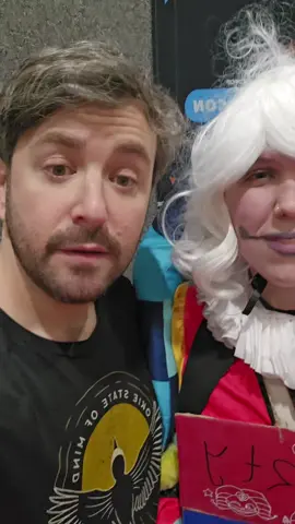 Alex Brightman giving me and my friends Voice acting production a verified thumbs up  #comiccon2024 #londoncomiccon #alexbrightman @Alex Brightman ❤❤☺