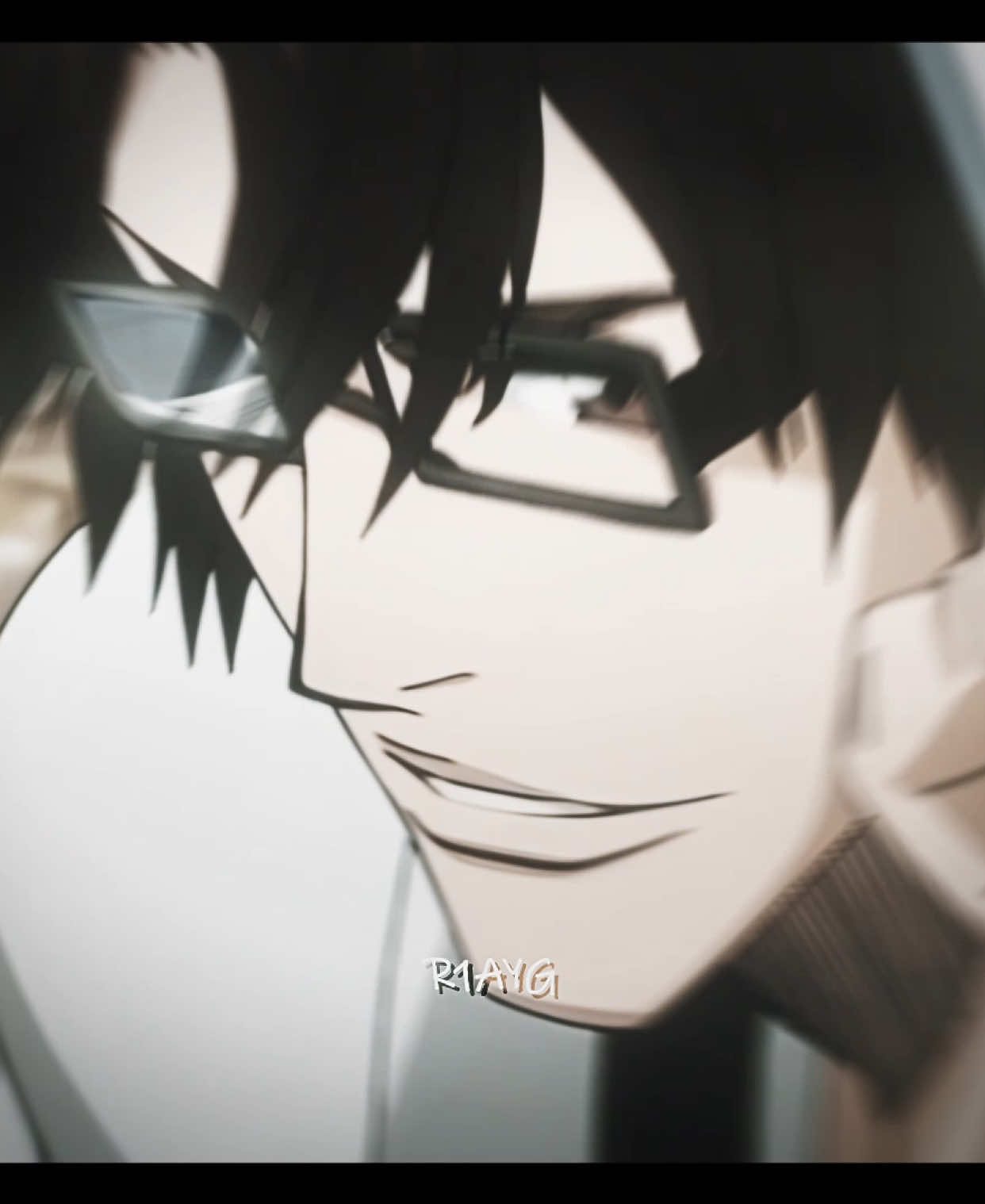 رفيق قديم.. #aizen #bleach 