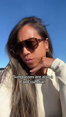 The queen of versatile pieces!👑 #aviatorsunglass #sunglasses #musthave #versatilefashion #versatileessentials #capsulewardrobe #fallstyle #tiktokshop #TikTokFashion #tiktokaffiliate 
