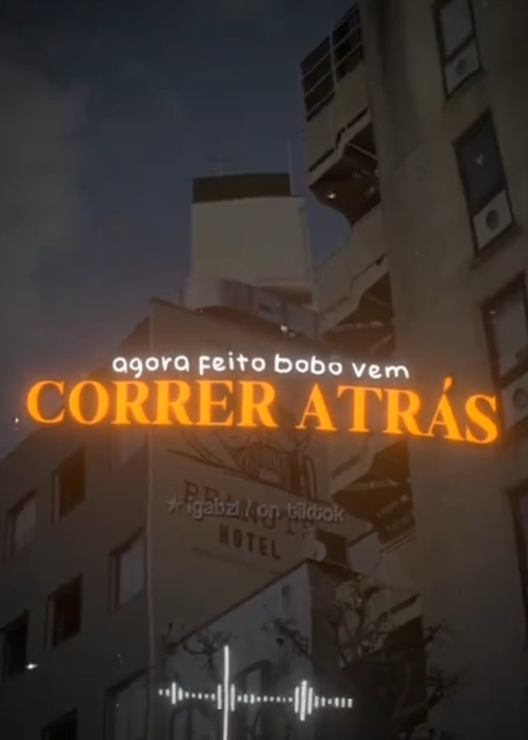 deixa ele chorar, deixa ele sofrer... | #fy #viral #🎧 #foryou #song #deixaelesofrer #anitta #igabzl #lyrics #tipografia #nostalgia 