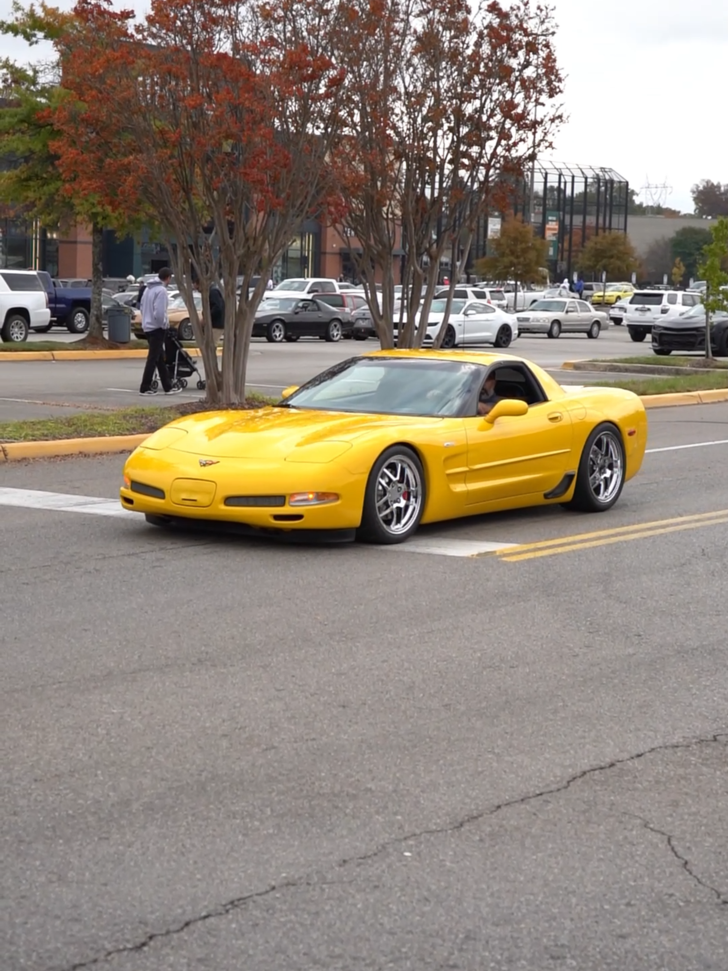 C5 Z06 Corvette pulling out of Harper Cars and Coffee 2024 #corvette #c5corvette #corvettez06 #harpercarsandcoffee2024 #harpercarsandcoffee #carsandcoffee