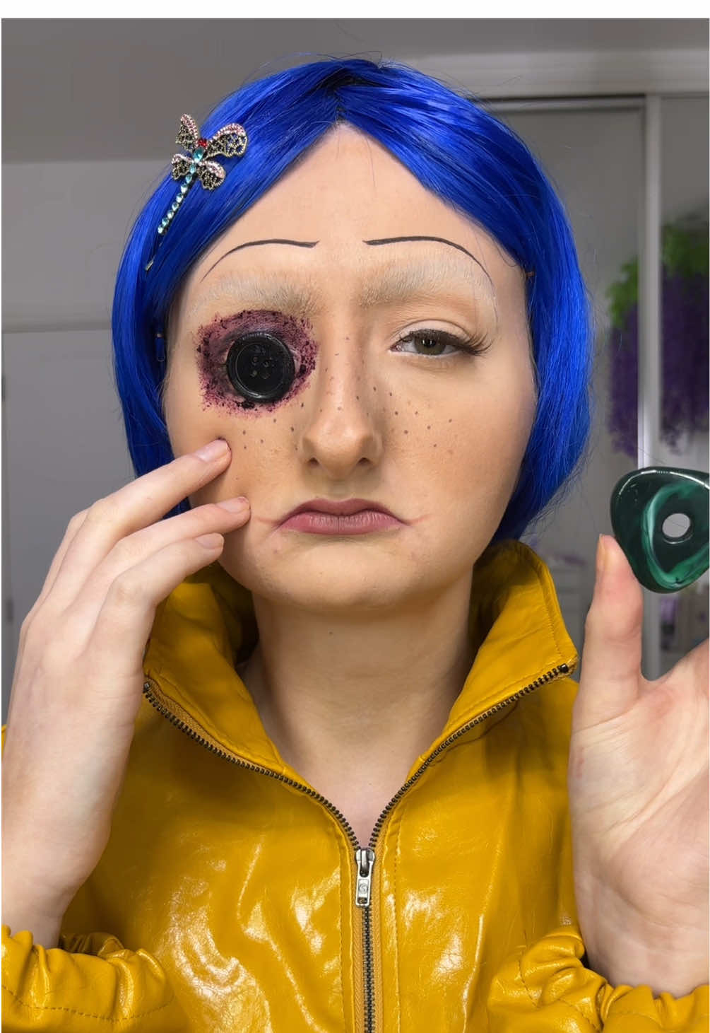 Coraline used to freak me out so much as a child… if I’m being honest it still does 😅🪡 🩸⚠️FAKE BLOOD⚠️🩸 @Elmers @bobbibrownuk @Charlotte Tilbury @Kylie Cosmetics @Too Faced @No7 @Estée Lauder @VELOUR LASHES & BEAUTY @KIKO Milano @KryolanOfficial @urban decay @Huda Beauty @PINKHONEY @SHEIN UK  #coraline #coralinejones #coralinemakeup #makeup #sfx #sfxmakeup #halloweenmakeup #halloweencostume #cosplay #halloweeninspo #fyp 