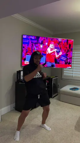 I AM A REAL AMERICAN #trumpdance @FUNnel Vision 