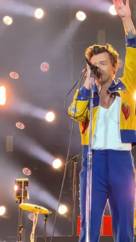 #loveontour2022 #harrystyles #faninteraction #livemusic #loveontour #concert 