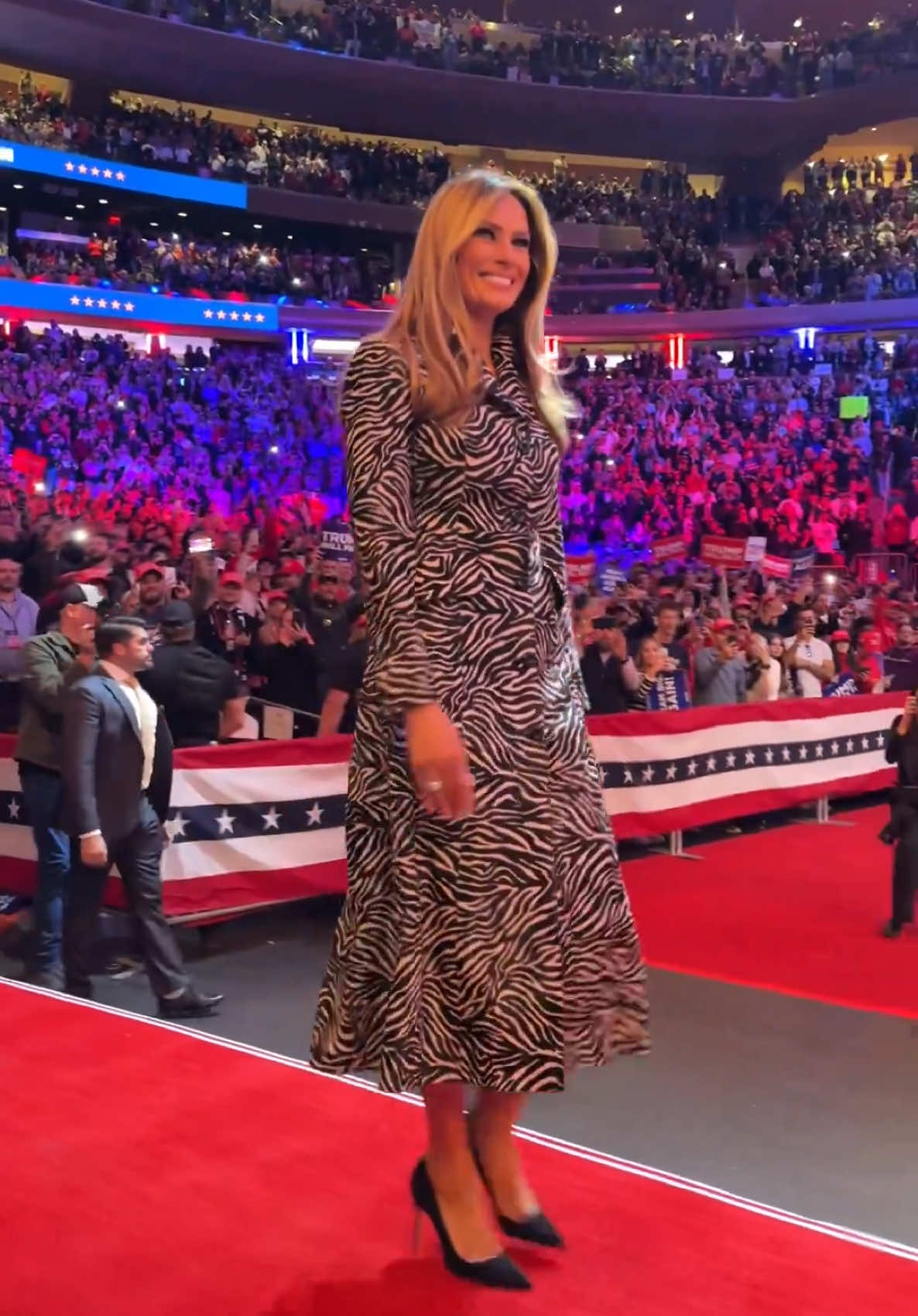 Your next First Lady, FIRST LADY MELANIA TRUMP, entering the HUUUUUUUUUUUUGE TRUMP RALLY tonight at Madison Square Garden!!! TRUMP-VANCE 2024! #MAGA 📸: Margo Martin🇺🇸🇺🇸🇺🇸🇺🇸🇺🇸🗽