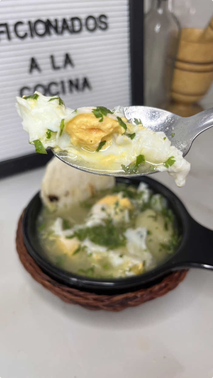 De mis desayunos favoritos sin duda alguna el caldo de huevo les miestro como lo preparo #Foodie #tasty #desayuno #fo 