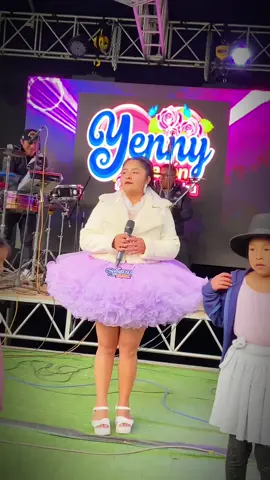 Sola he nacido, sola voy a vivir ❤️😔 #yennycorazondeancatira #viral #tuyyo 