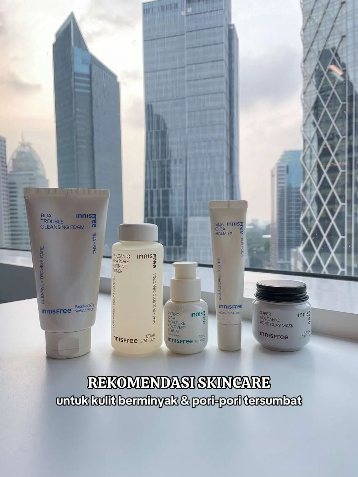 Siapa yang punya masalah jerawat, kulit berminyak, dan pori-pori tersumbat? Cobain skincare tips dari INNIMin yuk! 😆🌱✨ #INNISFREEIndonesia #skincare #koreanskincare #rekomendasiskincare 