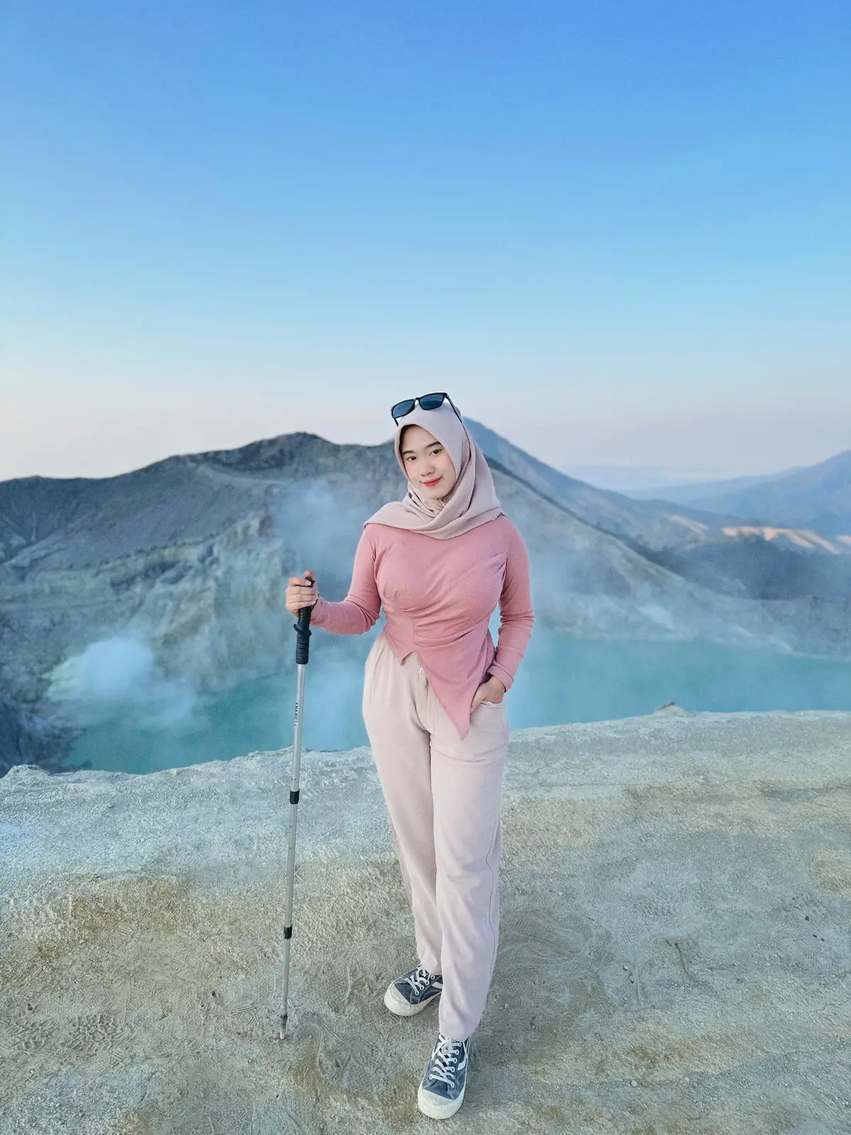 anak pantai yang nyoba ndaki kegunung, bener2 kapok aku bang gamau lagi😭 tapi cantik kawah ijen pemandangannya😭 saiki nak loro ati tak mangan seblak ae lek ben gak resiko #fypシ 