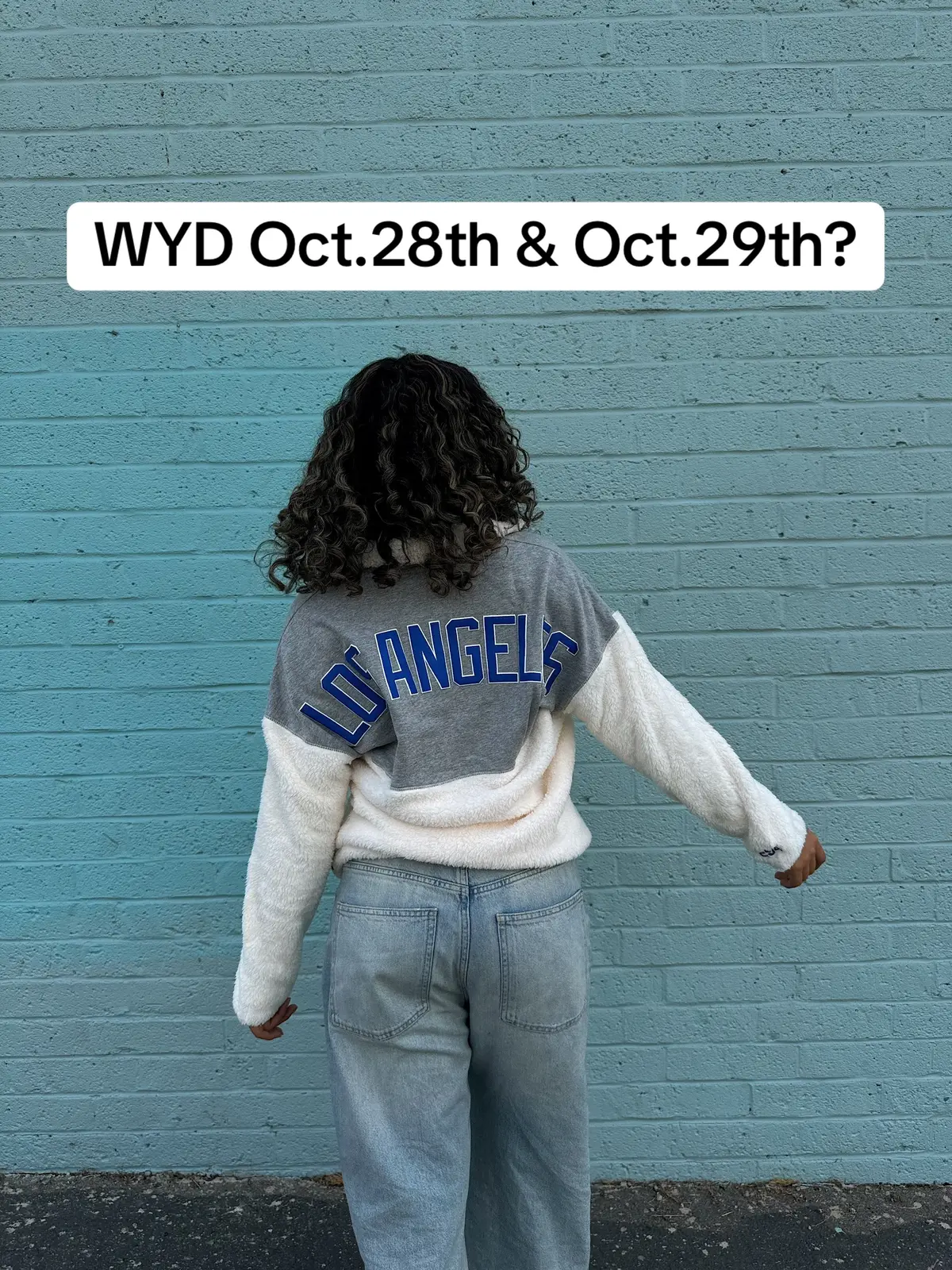 🏆Pregame information for Game 3 & 4 in New York. Game 5 if needed* 🚨We're shutting the streets down and we're meeting at Yankee Twin right next door. Joe the owner has been amazing with us the past 8 years. Food option? Stans right next door. ⏱️Let's start meeting at 3:30pm and at 6:30pm we'll do a group photo or march to stadium depending on crowd size. See you all here tomorrow! Pass the word!  #dodgers #worldseries2024 #pantone294 #newyork 