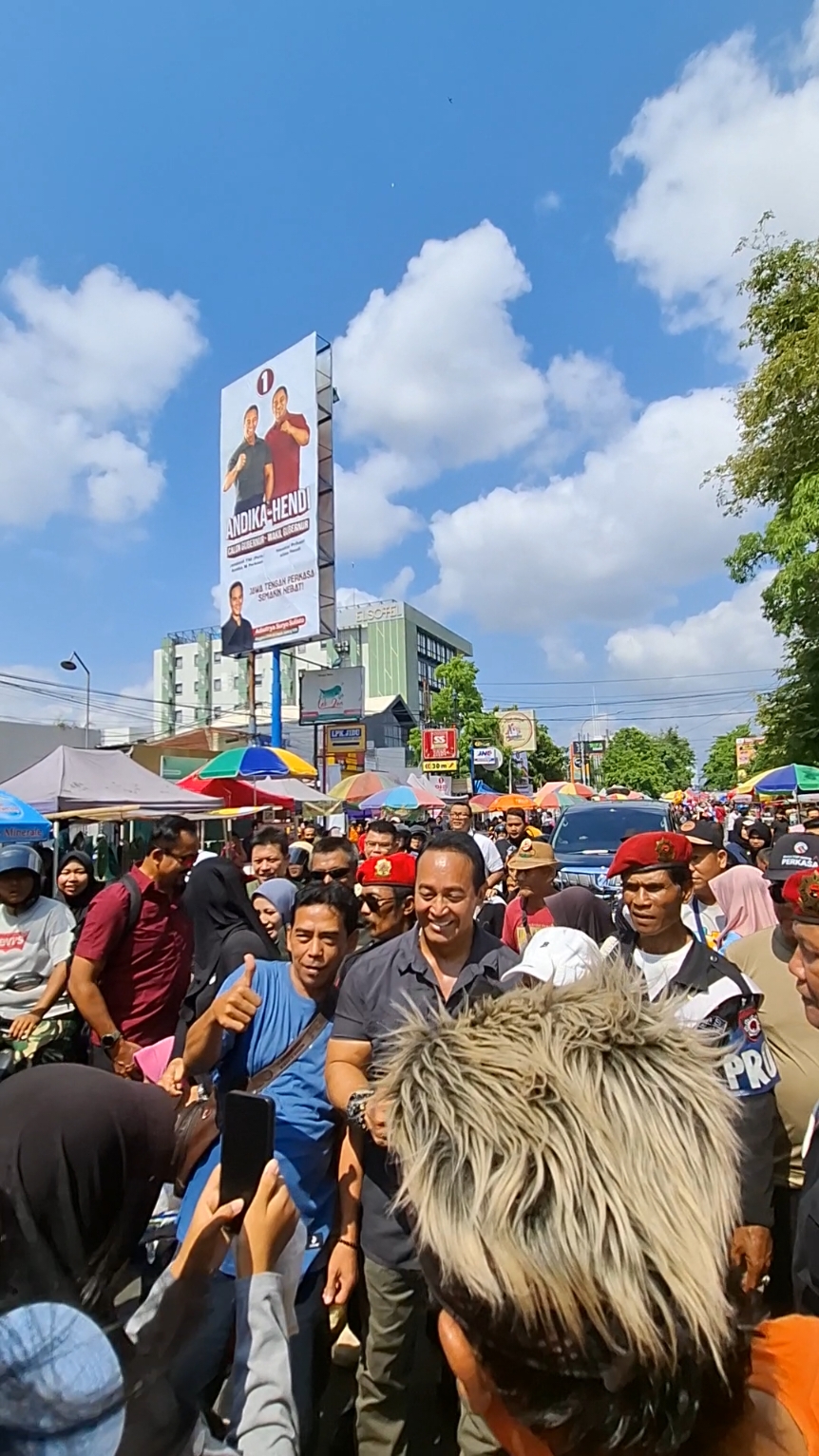 Kehangatan dan senyum yang selalu diberikan Jendral🔥🔥🔥 #andikaperkasa #andikauntukjateng1 #bantengperkasa 