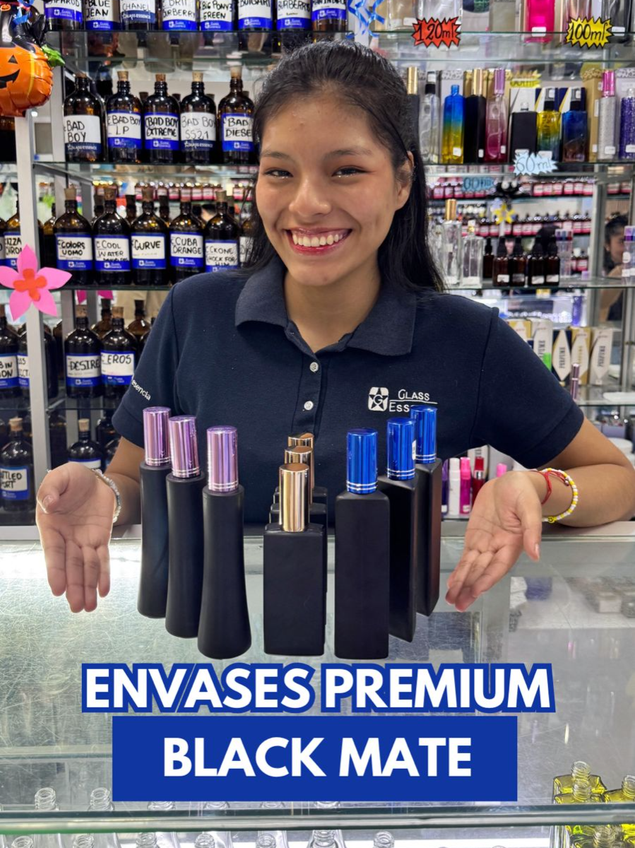 LO NUEVO EN GLASS ESSENCE!!✨ Nuestros envases PREMIUM BLACK MATE 🖤 le darán un toque elegante y sofisticado a tus perfumen😎 Llevamos en unidad o adicional a tus kits de emprendimiento 💵 Visítanos: 📍 Jr. de la Unión 446 Int. 126 📍 Jr. Ica 140 Int. 126 📍 Av. Abancay 225 #blackmate #EnvasesPremium #blackmatte #lonuevoenglass #peru #negocio #perfumeria