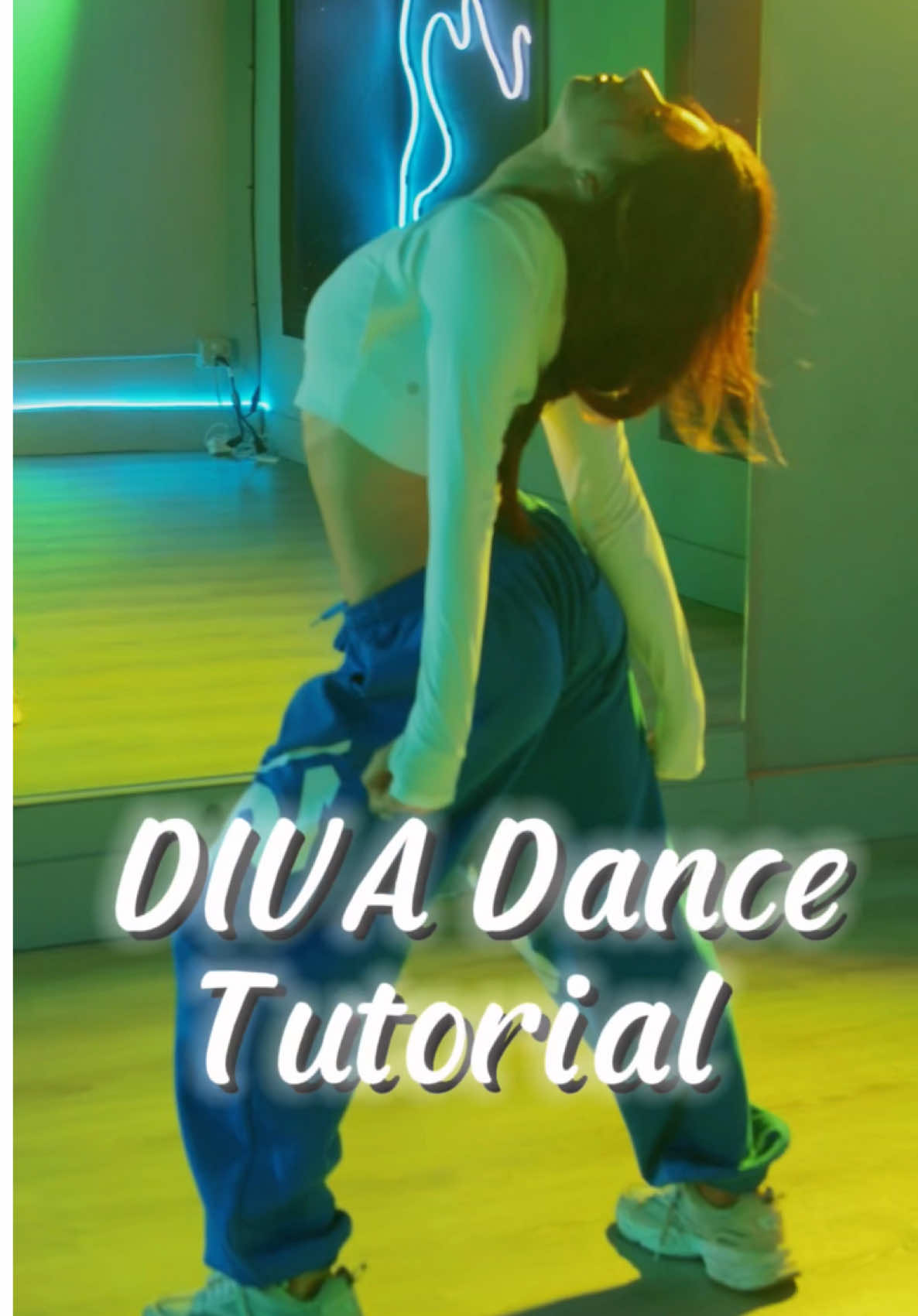 New dance tutorial 💐 #dancechallenge #dancetrends #dancesteps #easydance #dancemoves #howtodance #slowmo #stepbystep #tutorials #dancestep #diva #divadance #beyonce #beyoncechallenge 