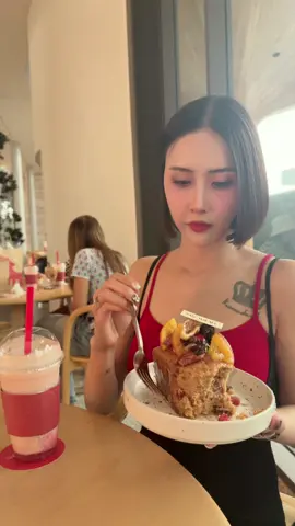 กินนิดเดียวเองนะ😂