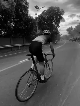🔥.#fyp#highlights#followers#fixie#fixedgear#fixedgearphilippines#cebufixedgear#fixiebulokwalangpreno 