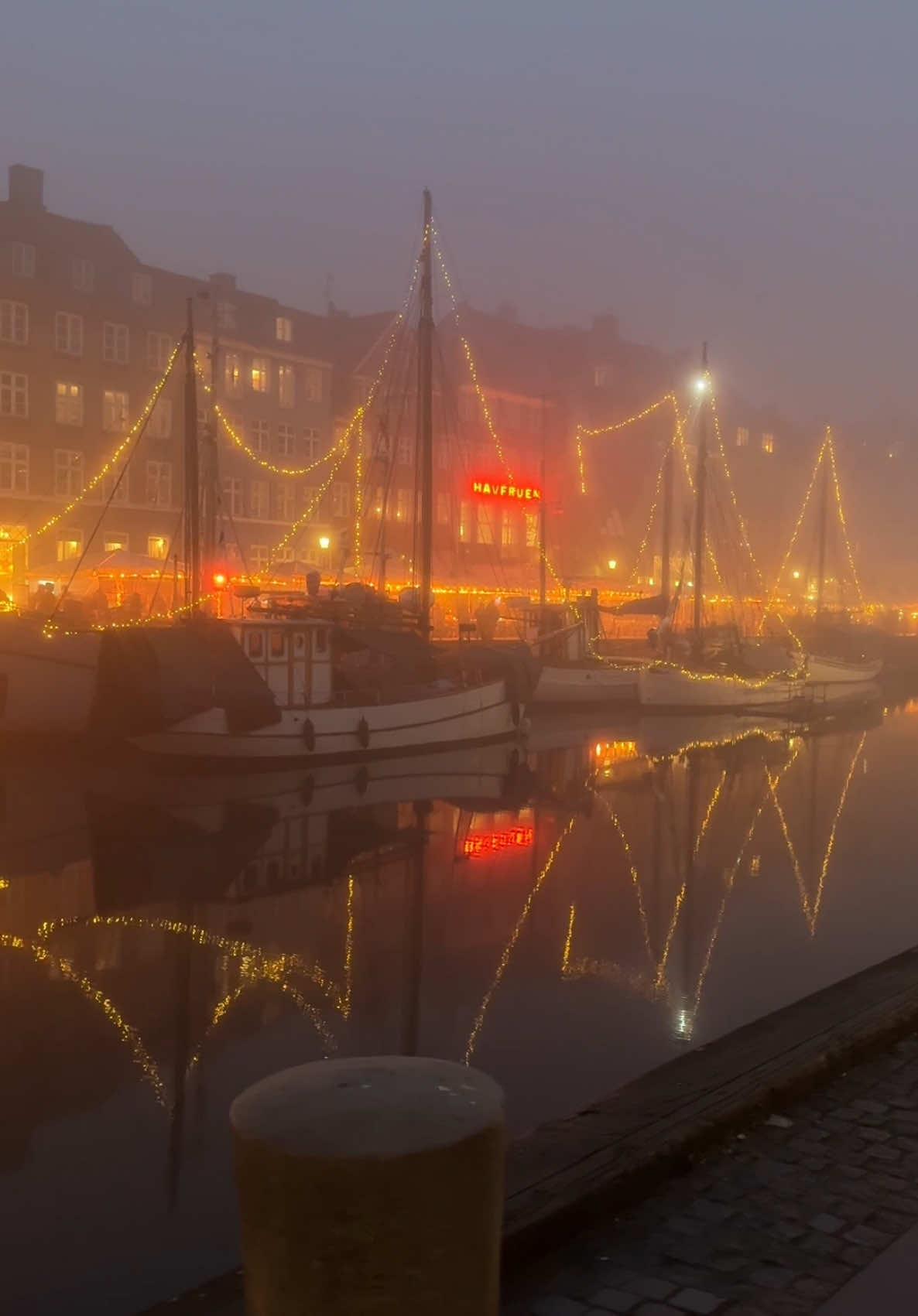 Copenhagen, Denmark ❤️🌃🇩🇰 Copenhagen's beauty truly shines in every season! However the autumn/winter mood with these foggy days at the Danish capital is truly mesmerizing! 😍🫶🏽 For this Copenhagen metro sound edit I've added my footages from my most recent travel, but I can't wait to see your edits under this sound! ❤️✨ #copenhagen #denmark #københavn #københavn🇩🇰 #copenhagenstyle #copenhagenmetro #denmark🇩🇰 #danish #copenhagentiktok #copenhagenmetrosound #københavntips #copenhagen🇩🇰 #copenhagenguide #copenhagentravel #danmark #danmark🇩🇰 #danmarktiktok 