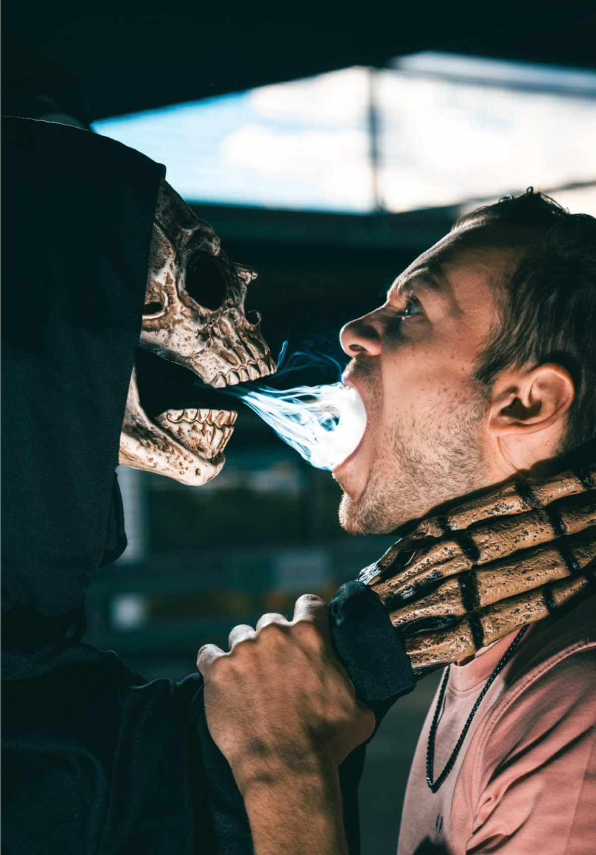 Soul Eater 🫀 Crazy Halloween Photo Idea 🎃 #halloween #creativeideas #photography #art 