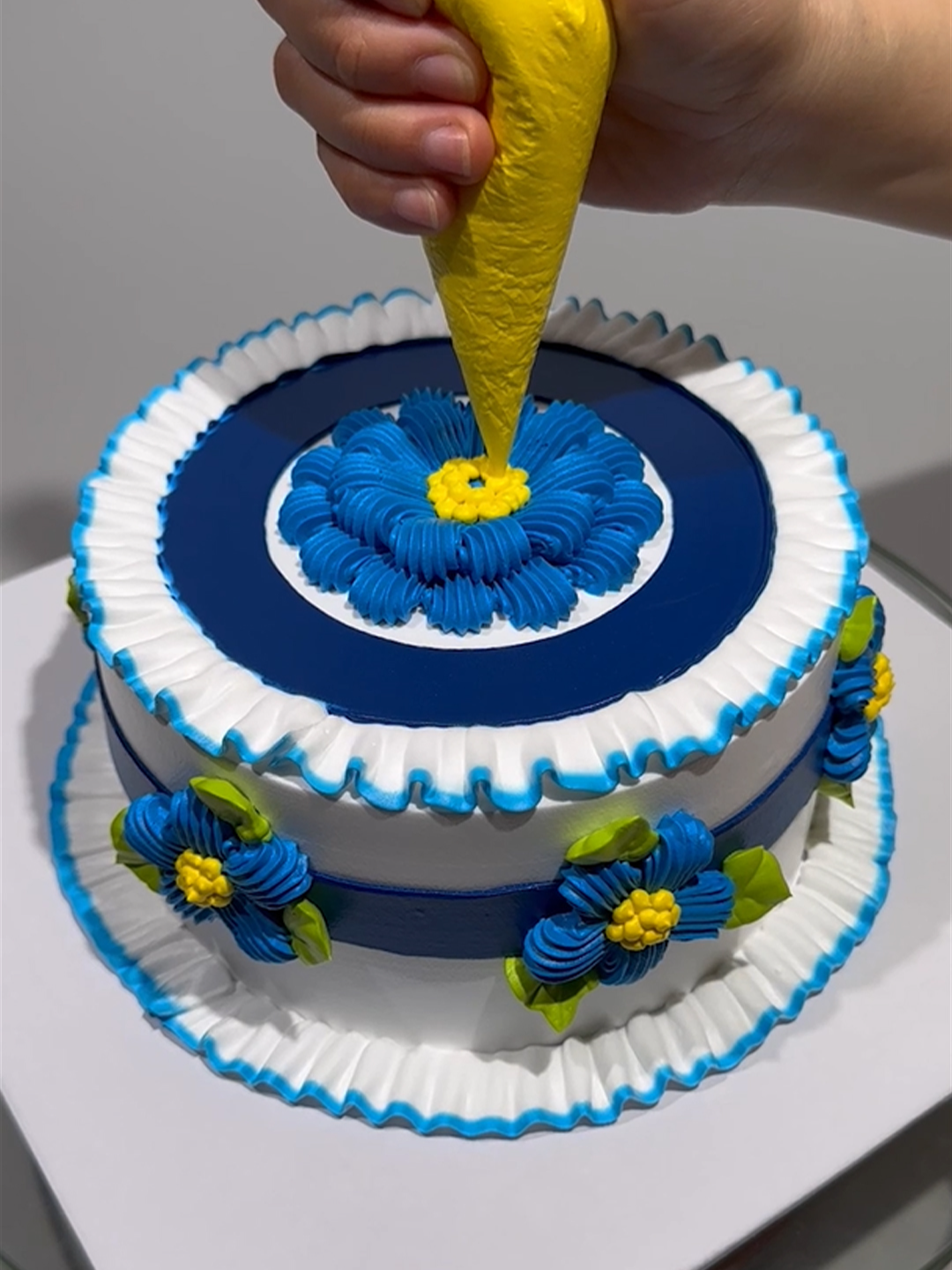 sencillos decorados de tortas para principiantes