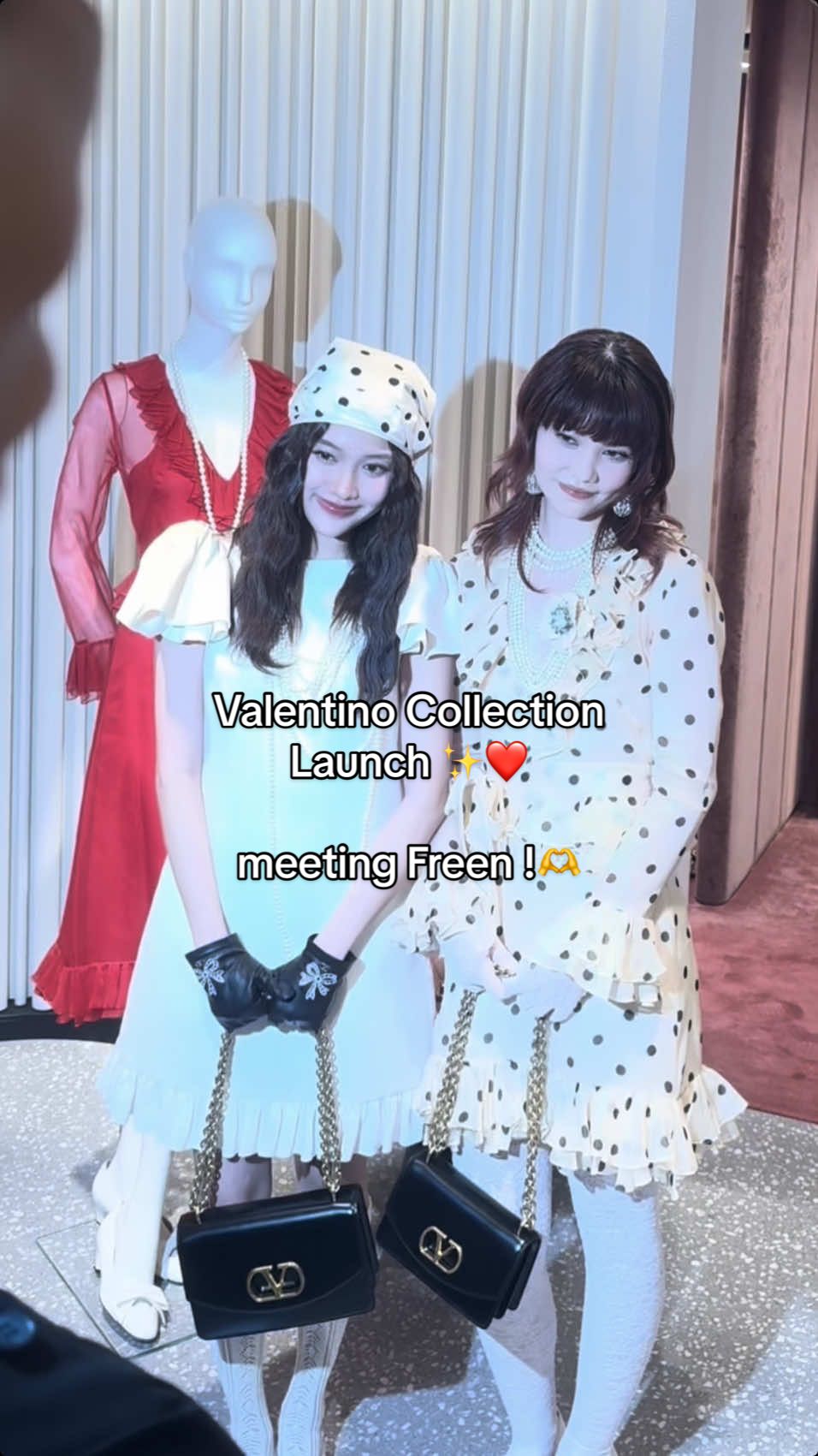 lovely to meet you Freen ~ คุณน่ารักมาก 🥰 สวย !!! tonight at the launch of Alessandro Michele’s debut Valentino collection at ION Orchard ✨✨❤️ thank you for having me 🙏 HMU by Kat Zhang 🫶 #GirlFreen #Freen #ฟรีนสโรชา #ฟรีน #FreenSarocha #Freen #SarochaChankimha #Valentino #AvantLesDebuts #Shye 