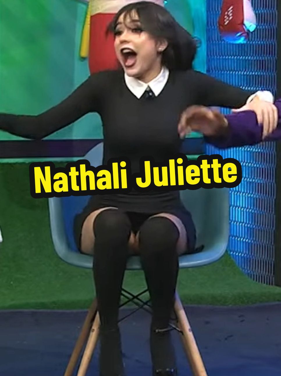 Nathali Juliette Yesterday 🖤 @nathalyuliette #NathaliJuliette #WednesdayAdams #MiniSkirt #CrossedLegs #WOW 