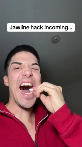 Jawline for days #jawlinetips #jawlinecheck #jawlinetransformation #jawlinegum 