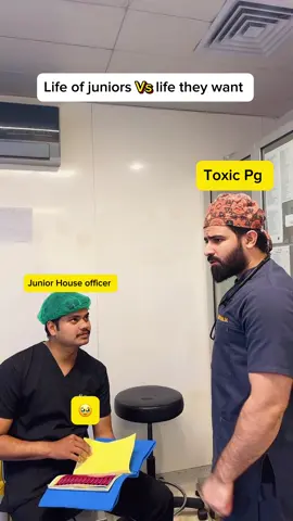 That slap at the end 😂😂🤣🤣🤣  Juniors always suffer from deparmental toxicity 🥹. . . . . . . . . . . #f #funnymoments #fyppppppppppppppppppppppp #foryoupage❤️❤️ #dr_ahmadmalik #foryou #foryou #foryoupag #foryoupage_tik_tok 