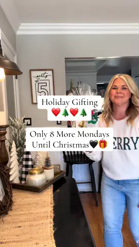 Holiday & Christmas Gifting Tips, Guides, Gifting Tutorials & More🌲❤️ #christmasiscoming #christmascountdown #christmasgift #christmasgiftideas #gifts #gifting #giftguide #giftwrapping #giftideas #tutorial #gifttags #affordablegifts #giftsforhim #giftsforher 