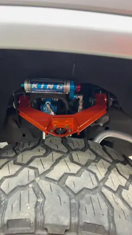 King shocks and orange powder! #duramax #diesel #pa #pacheck @Jordan Campbell @OBS_COLE69  #MDDP 