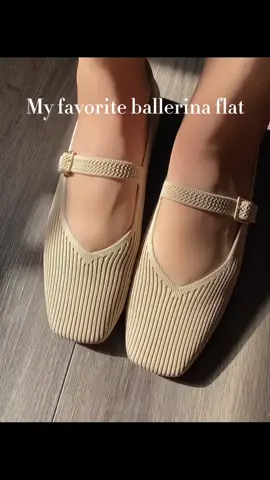 These shoes are absolutely stunning I love them so much! #vivia #ballerinaflats #balletflats #maryjanes#CapCut 