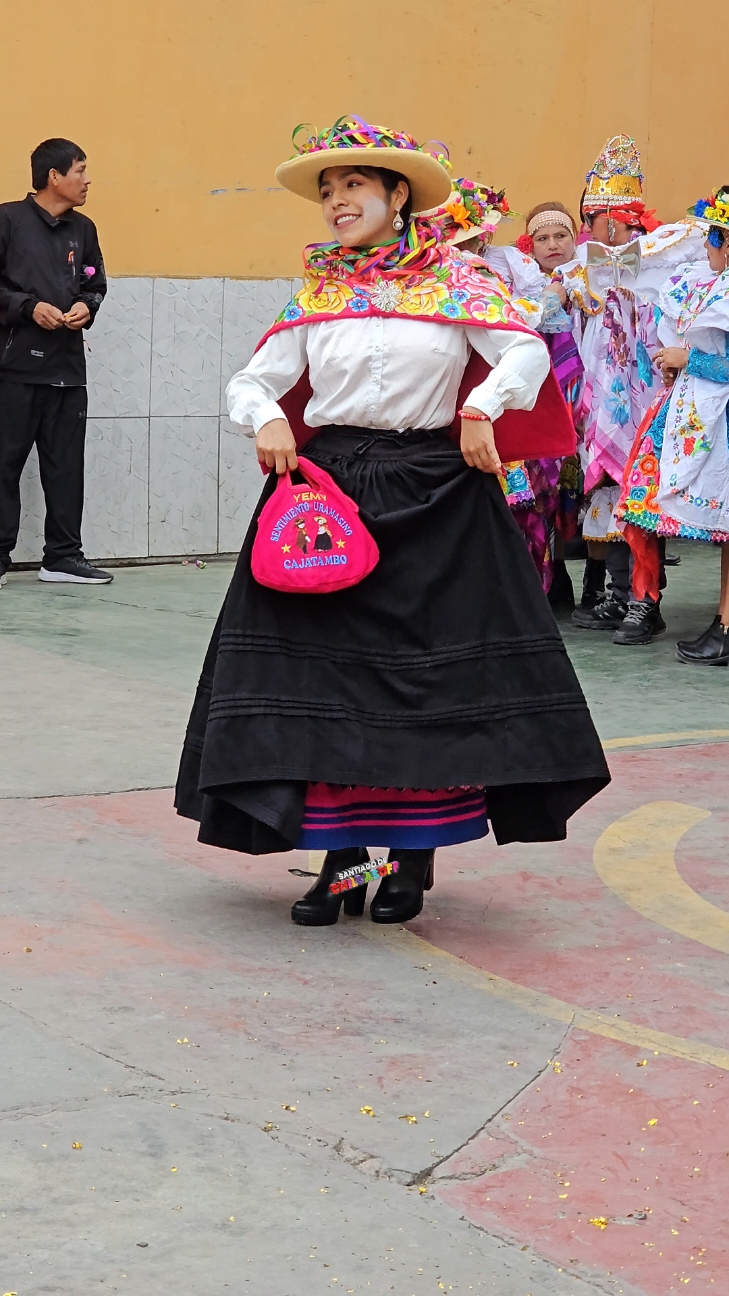 Hermosa Palla de cajatambo ❤️. #uramasino #cajatambo #pallas #aniversario #janethsalinas #huayno_peruano #taucur #santiagodechilcasoff📸 #ancashinadecorazon❤️🇵🇪❤️ 