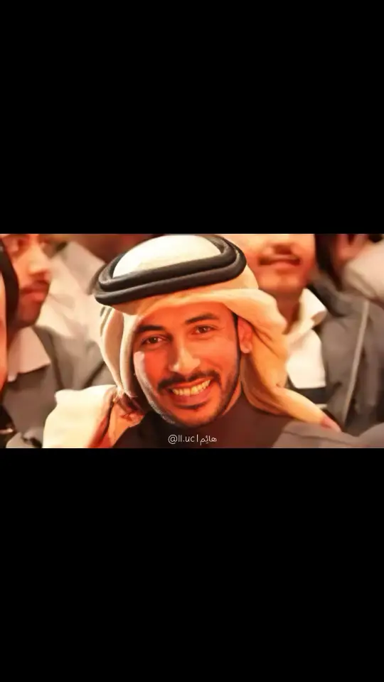 كثر الغلا كثّراه | مُحمد بن فطيس كثر الغلا كثّراه يامتلف الحال أظن رِبعَه كان سد الخليقة ماينتظر لزيادته منّك أفعال يزيد ماهو بالشهر بالدِقيقة وصلك ربِيع وغيم وطيور وهجال وبعدك أرياح من جنوب وحريقه والبُعد ماينقص غرامك ولا حال دون الوفا اللي ماخلق مايعيقه الوقت حاول فيّه وأفلس ولا طال أقفال بِيبان الحصون العتيقه والقلب في حُبك على الود لا زال إيجدّد عهود الغرام الوثيقه  زولك وقف توّي ومن دون الأزوال ما أشوف غيرك كان تبغي الحقيقه وطيفك لهاجس من شرب حبك أظلال إلي اللتفت شافه مَعه في طريقه يمسي على ذكرى وأحواله أحاول ويصبح ويفك بما بقى منك ريقه واللي بقى ذكرى لما فات رآرمال أسّقي بها في خافقي لك حديقه حديقة أحلام لها سُور وأقفال وطيور حبك في سماها طليقه . #محمد_بن_فطيس | #fyp  #explore 