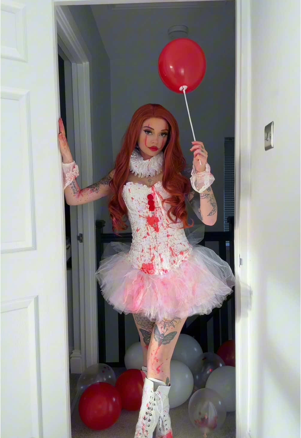 Hiya Georgie 🎈 #pennywise #halloweencostume #cosplay #horrorcosplay 