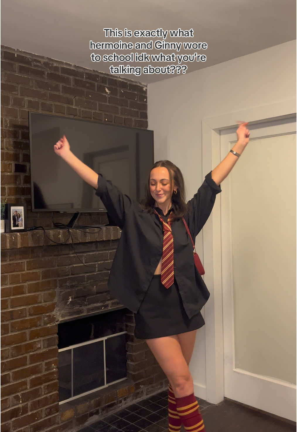 Last minute cheap halloween costume for the potterheads #halloween #halloweencostume #costumeideas2024 #halloweencostumeinspo #halloweencostumes #harrypottertiktok 