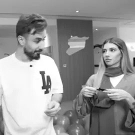زهقت وانا اصمم على نفس الفيديوهات بدنا تحديثات @Sheri @Osama Marwah #شيرين_اسامة #ossymarwah #sherinamara #foryoupag #fypシ゚ 