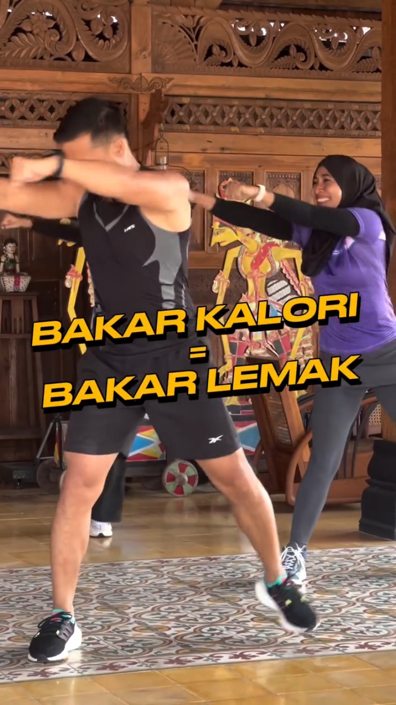 BAKAR KALORI = BAKAR LEMAK  Emang iya bakar kalori itu sama dengan bakar lemak ??  SIMAK VIDEO NYA SAMPAI HABIS !  #bodyfitbybagus #bakarlemak #bakarkalori #dietbodyfit 